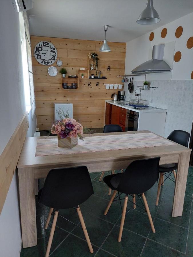 Apartmán Apartman Hana Drežnik Grad Exteriér fotografie